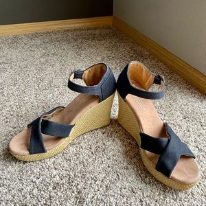 Toms Wedge Heel Sandals Size 7